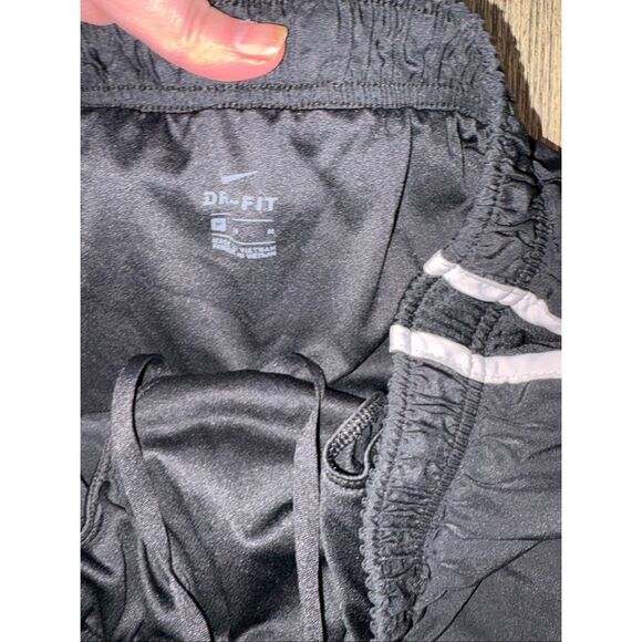 Nike Dri-Fit Womens Running Shorts Rubber Waistband Swoosh Logo Black Size M - Picture 3 of 6